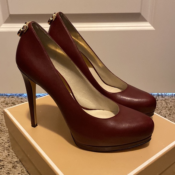 Michael Kors burgundy, 4 inch heals - Picture 2 of 4
